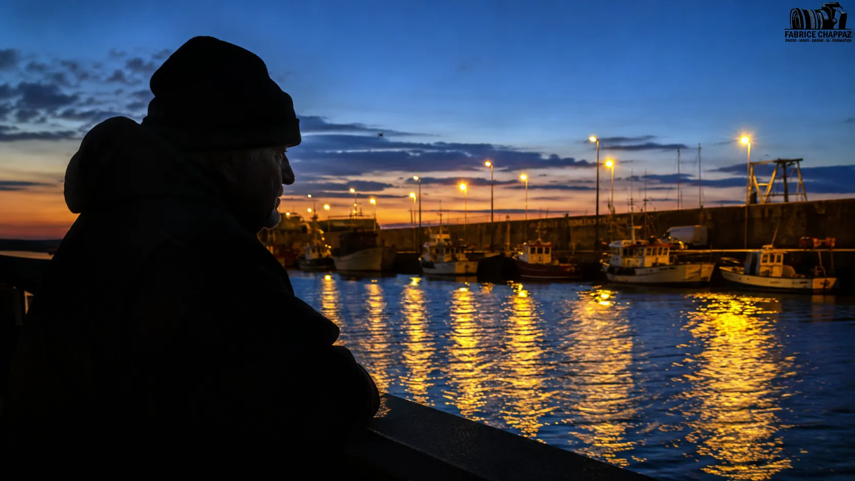 Silhouette au port