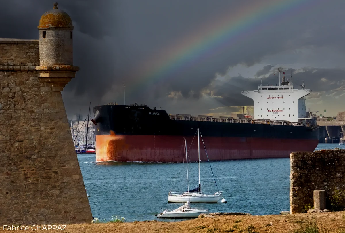 Lorient avec nuage